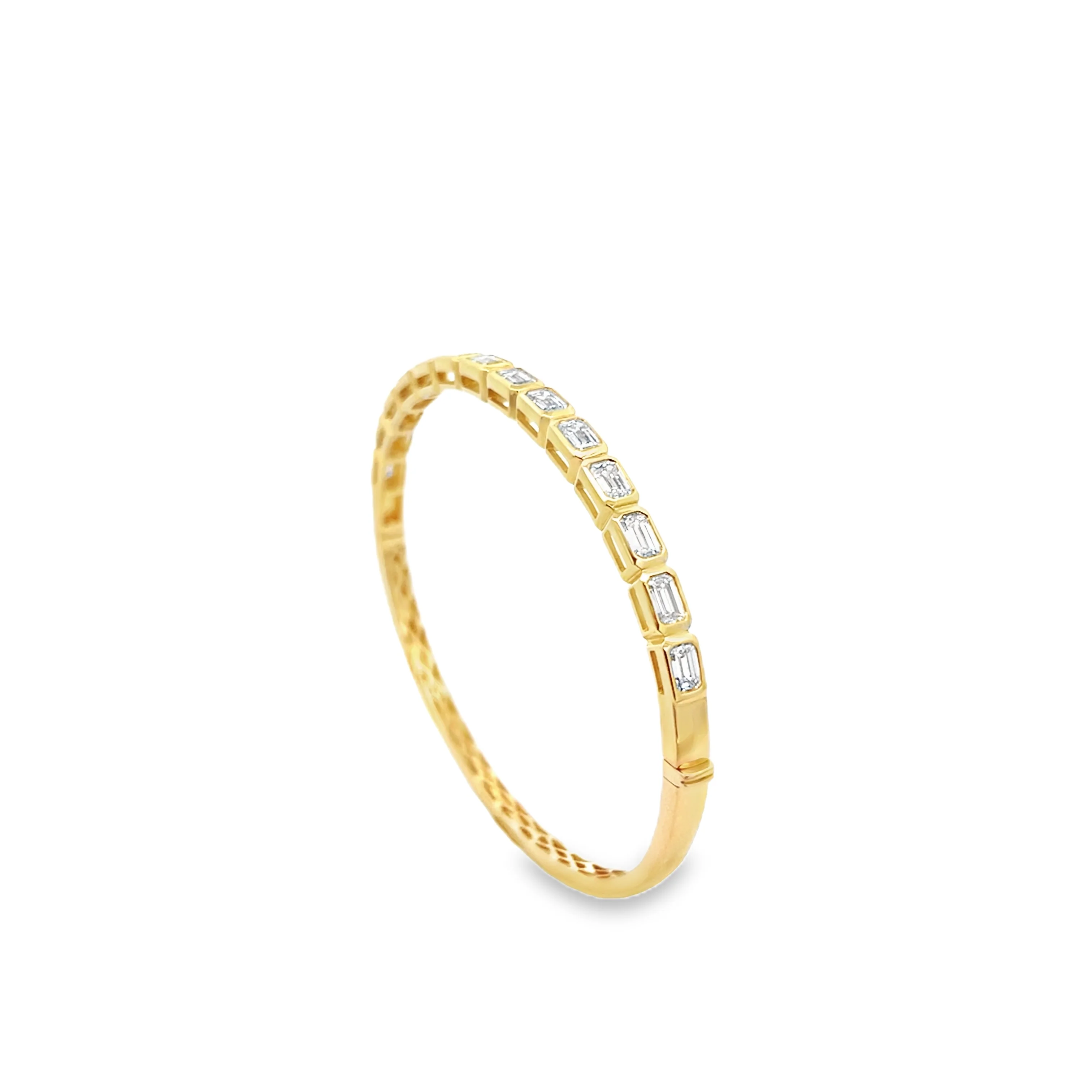 Brown & Co. 18k Yellow Gold Emerald Cut Diamond Bangle - Image 2