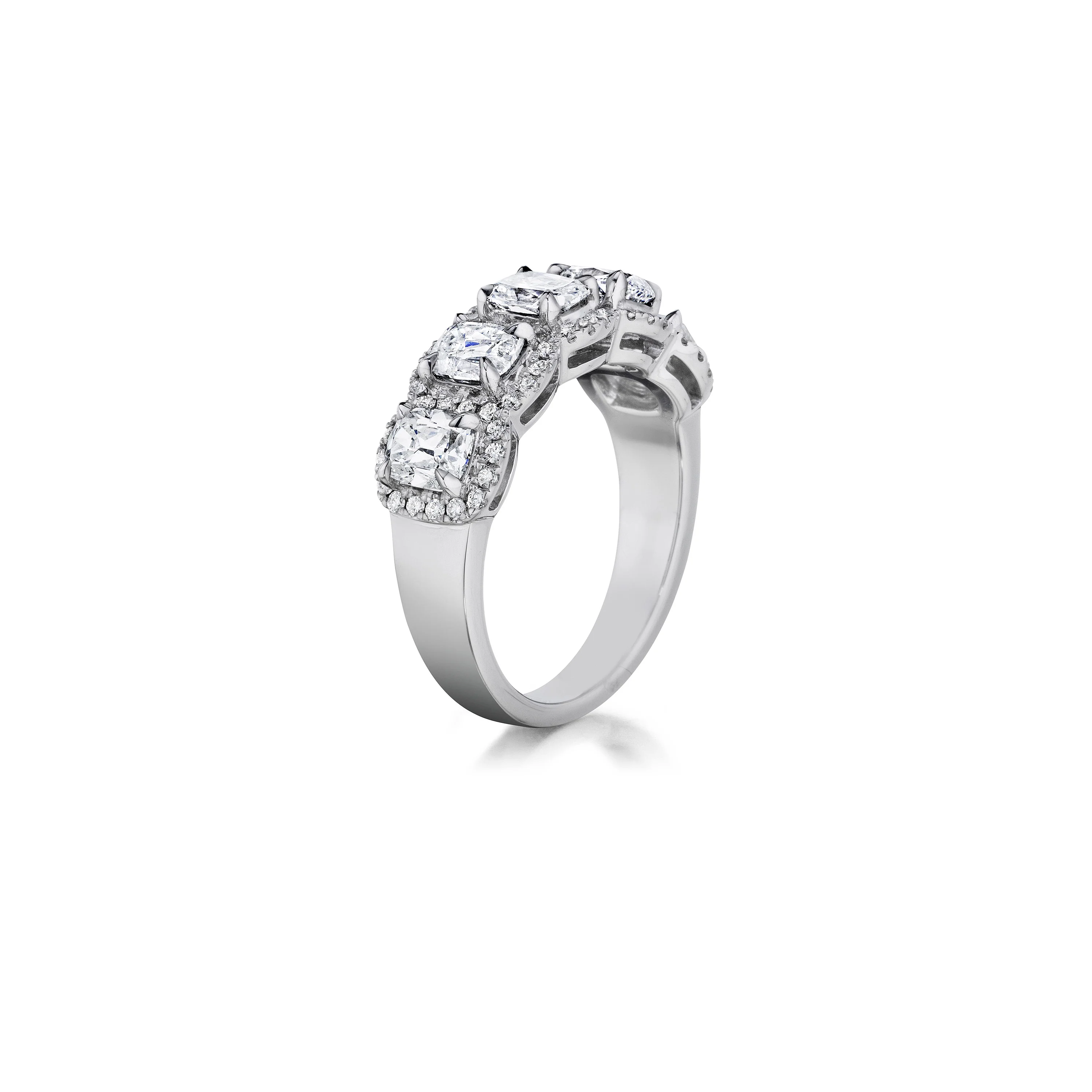 Henri Daussi 18k Yellow Gold Diamond Band - Image 2