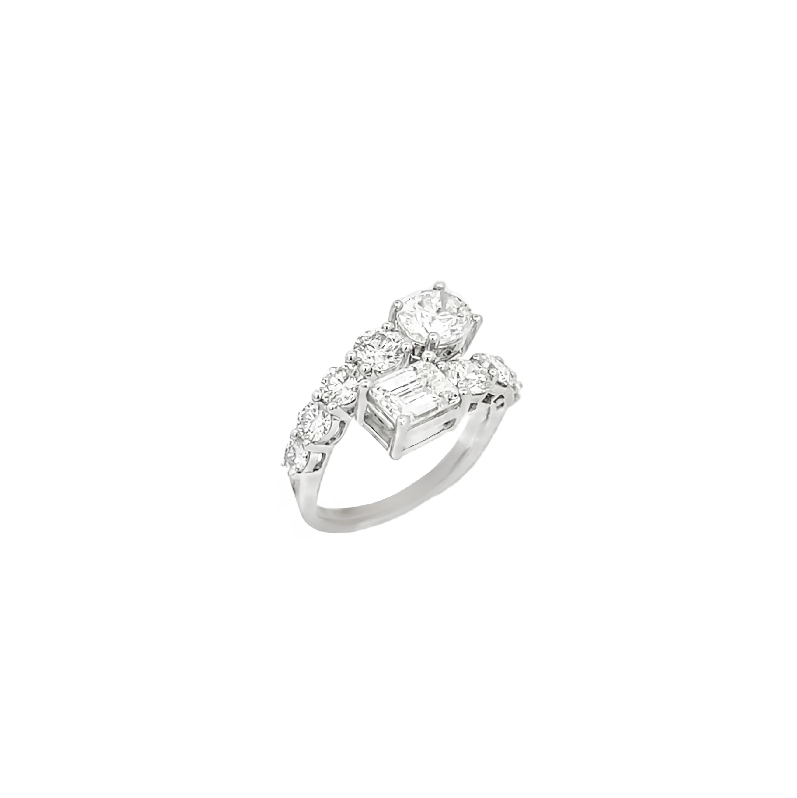 Brown & Co. 18k White Gold Diamond Ring - Image 2