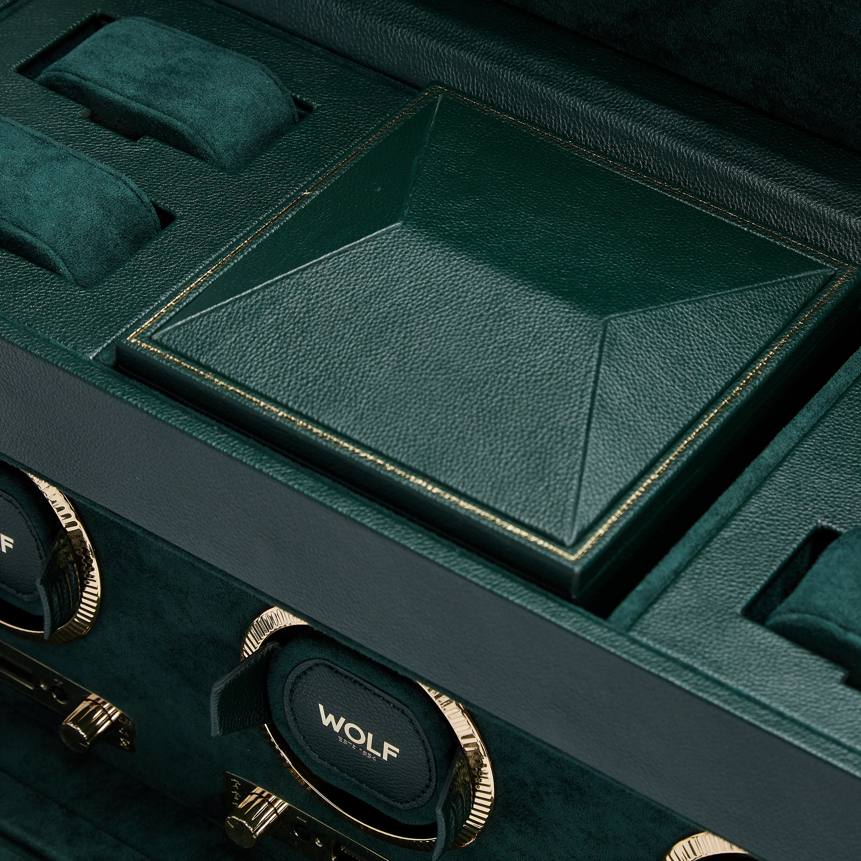 Wolf British Racing Triple Watch Winder With Storage - Image 7