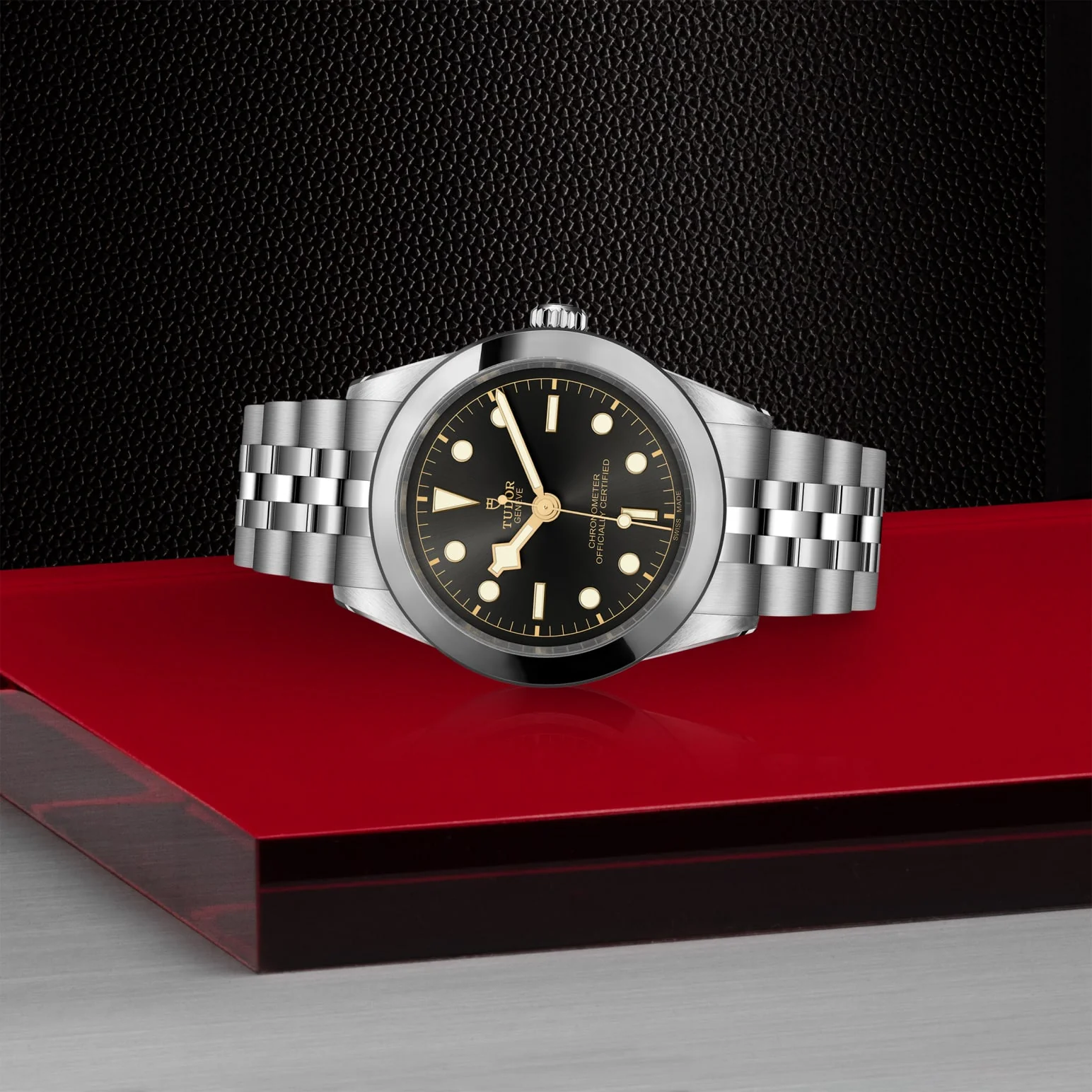 Black Bay One 39 - Image 3