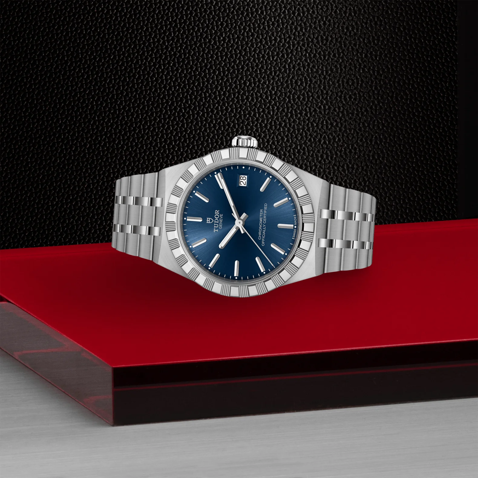 Royal - Image 3